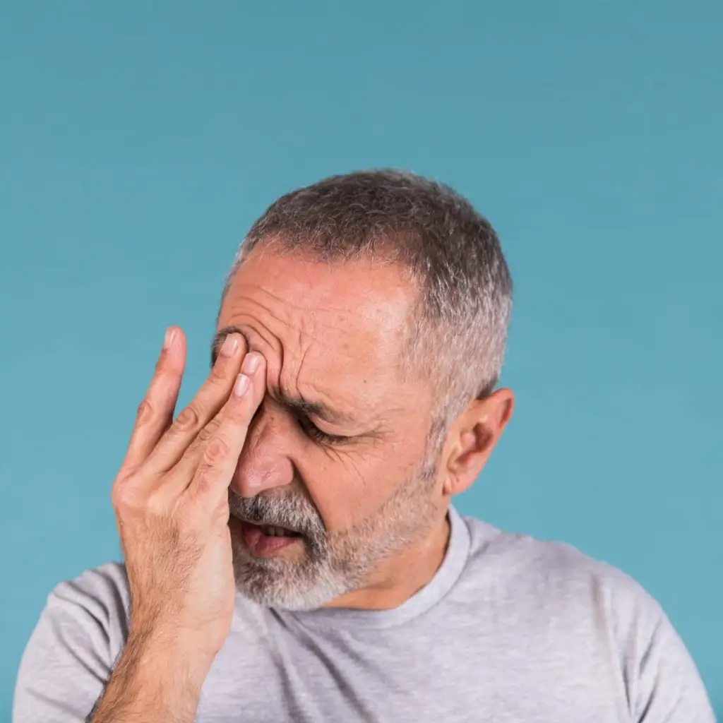 יובש בעפעף העליון